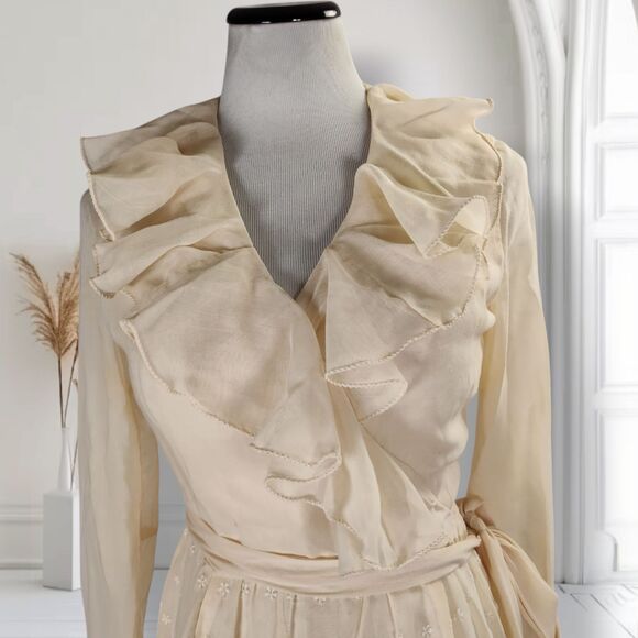 Vintage 70s Ruffle Neck Maxi Dress Size 4 Cream Eyelet Voile Bell Sleeve - Picture 2 of 16